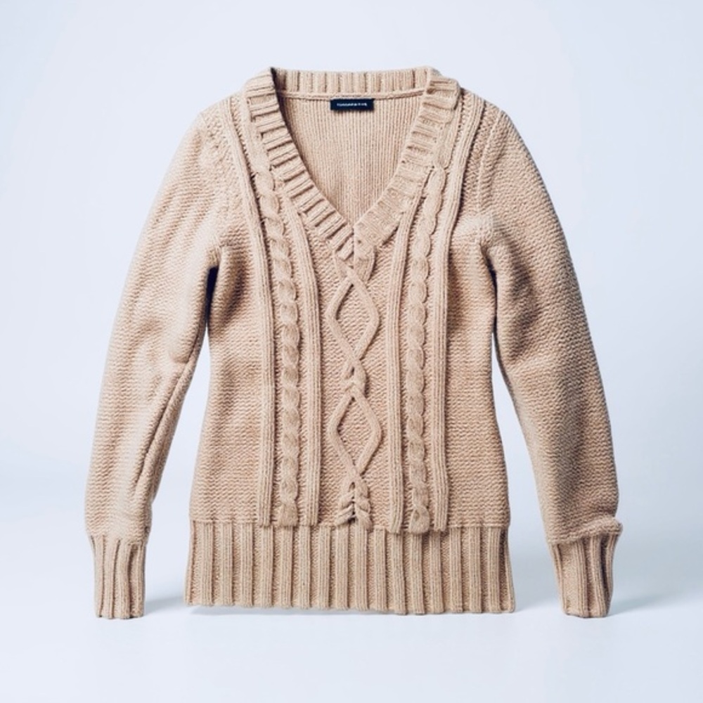 Columbia Cream V-Neck Sweater